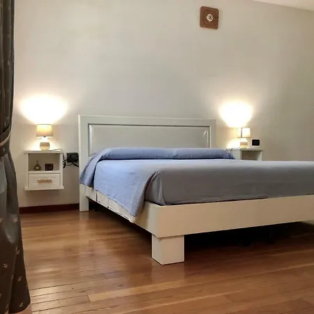 Villamoreno 3* Merlara